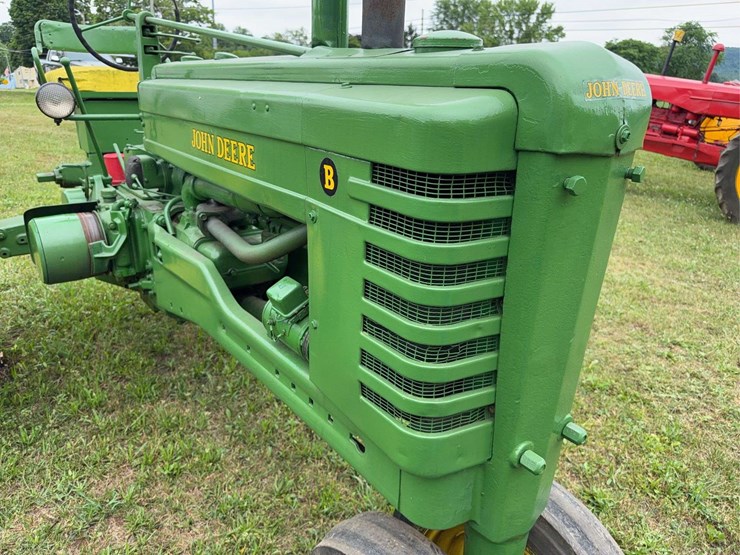 john-deere-model-b-image-10