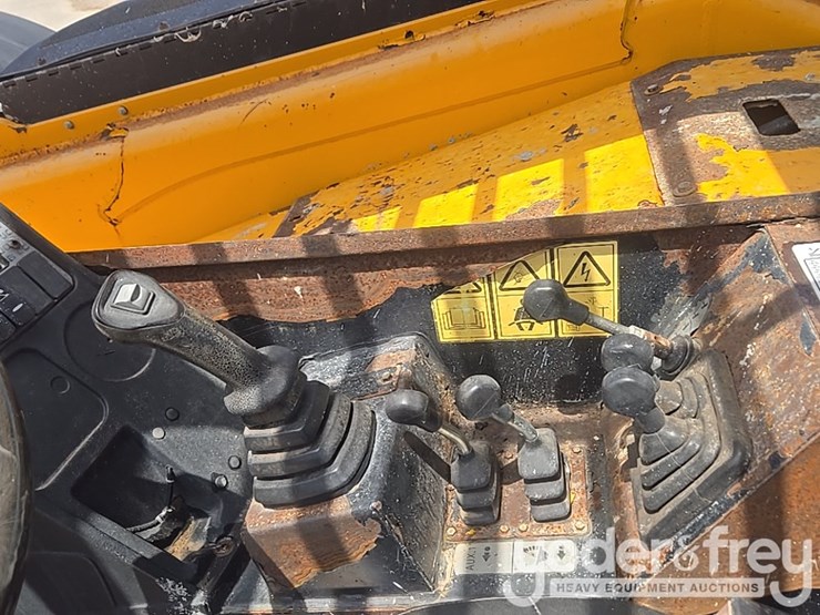 2019-jcb-510-56-image-47