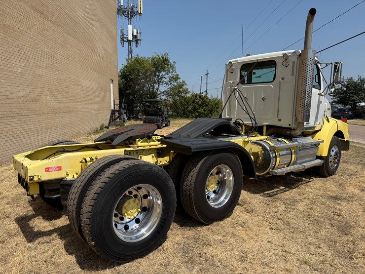 2015-western-star-4900-image-6