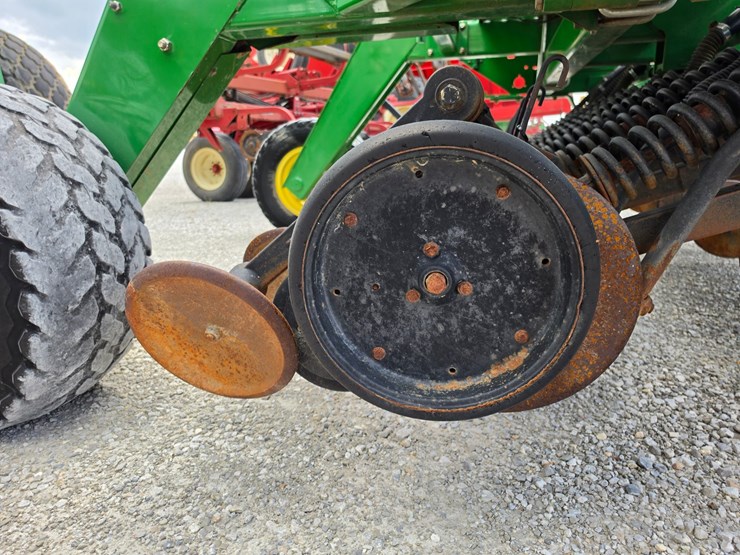 2009-john-deere-1590-image-13