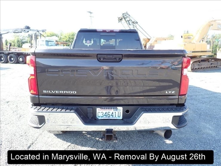 2020-chevrolet-3500-image-26