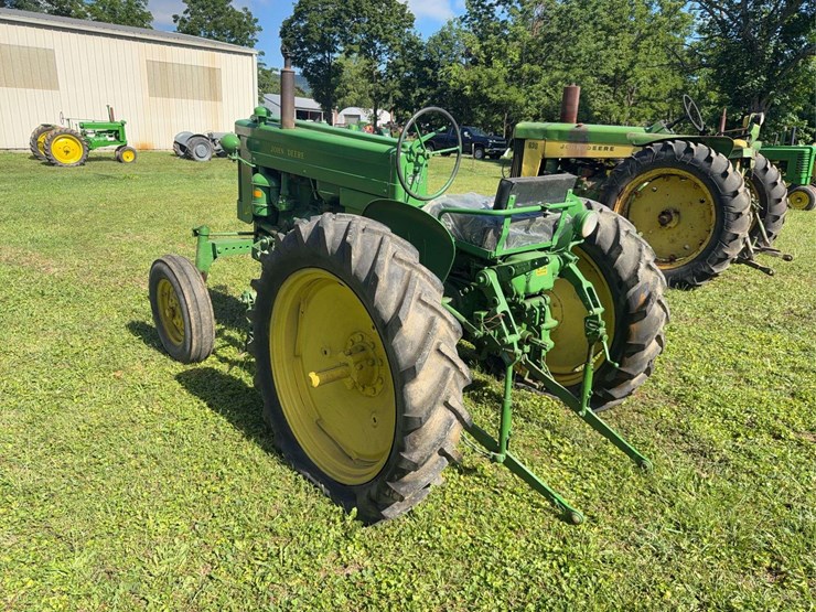 1955-john-deere-40-image-3
