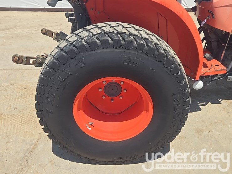 2016-kubota-mx5200d-image-12
