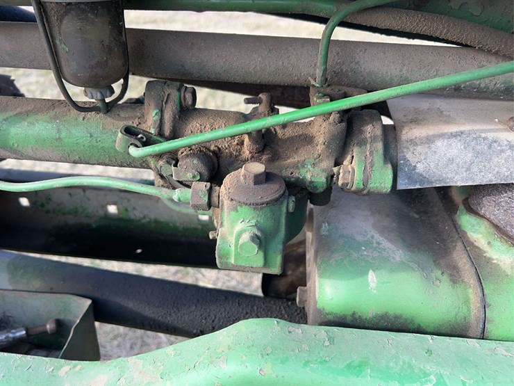 john-deere-model-b-image-45