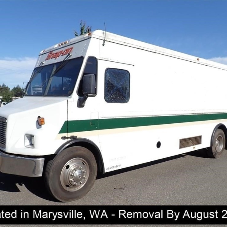 2001 FREIGHTLINER MT55