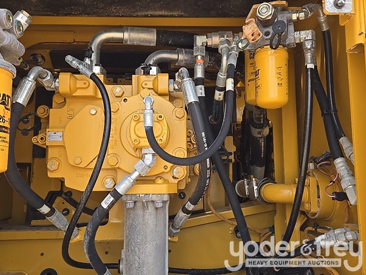 2017-caterpillar-336fl-image-42