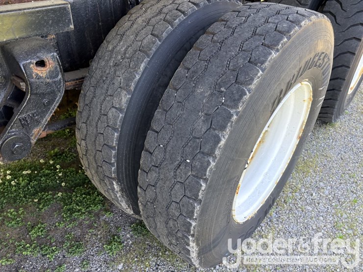 2012-kenworth-t400-image-11