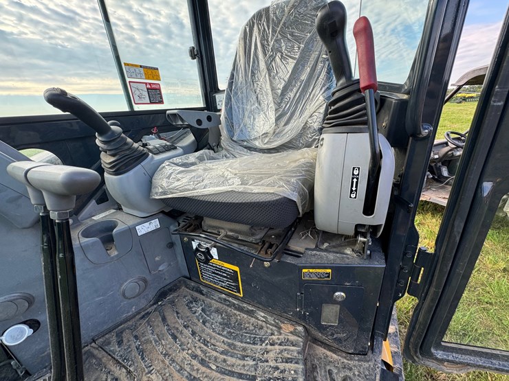 deere-35g-image-21