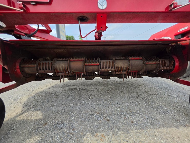 2014-new-holland-h7330-image-8