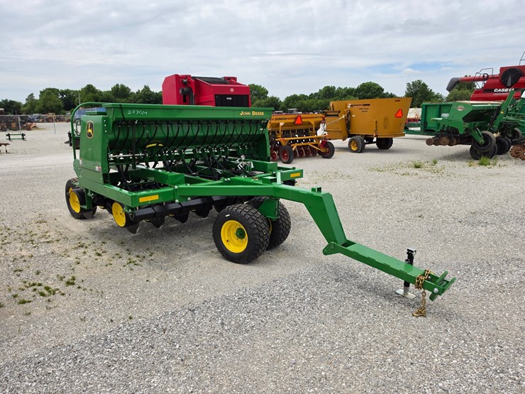 1996-john-deere-750-image-1