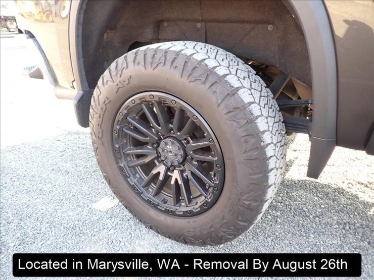2020-chevrolet-3500-image-25