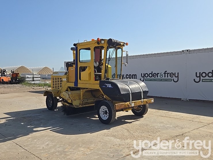 2016-superior-broom-dt80-image-7