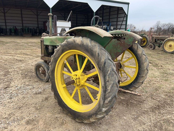 john-deere-model-b-image-3