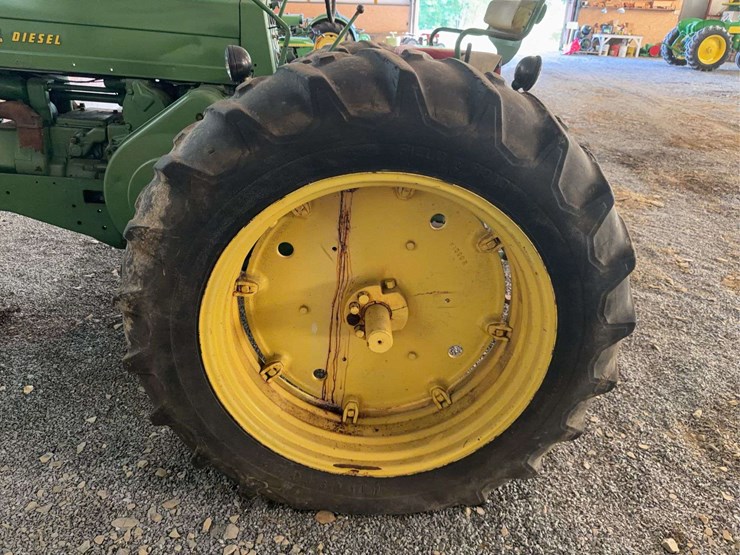 john-deere-70-image-13