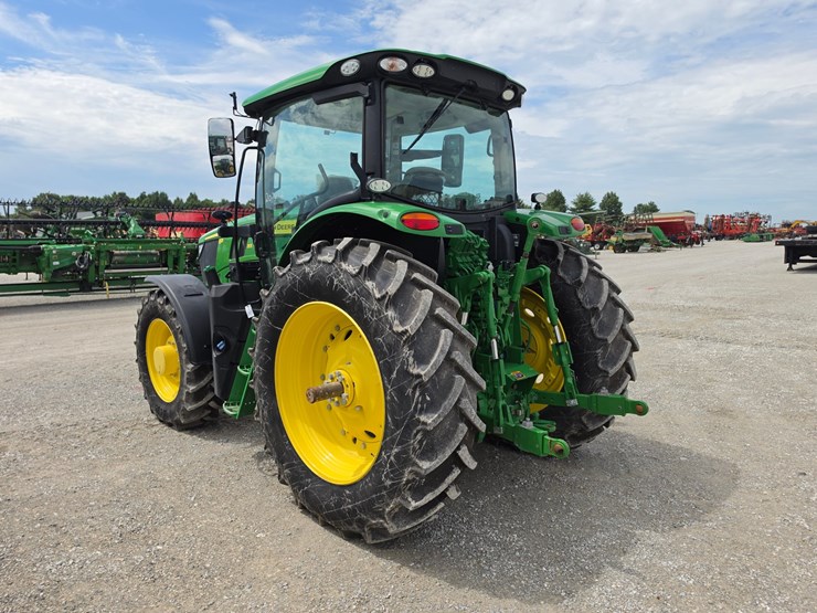 2024-john-deere-6r-155-image-11