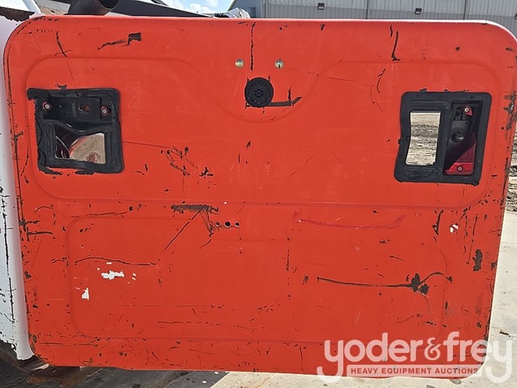 2019-bobcat-s450-image-32