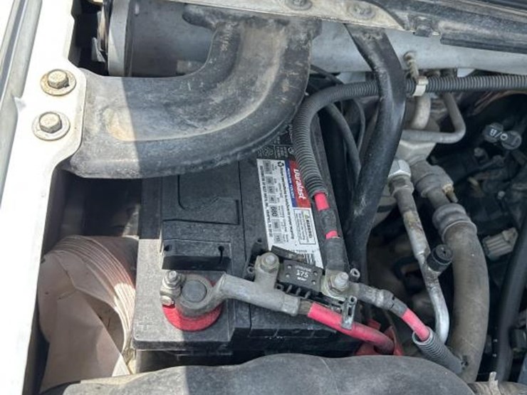 2011-chevrolet-silverado-2500-image-11