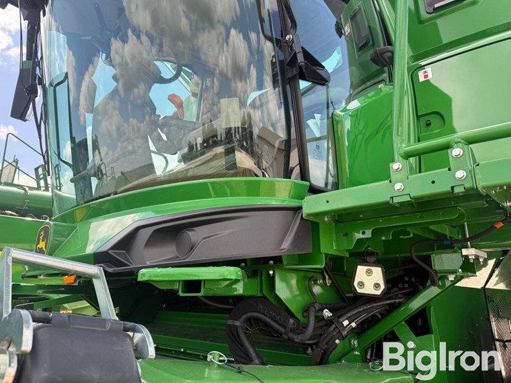 2025-john-deere-s7-800-image-13