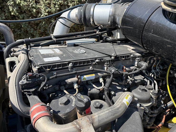 2015-western-star-4900-image-22