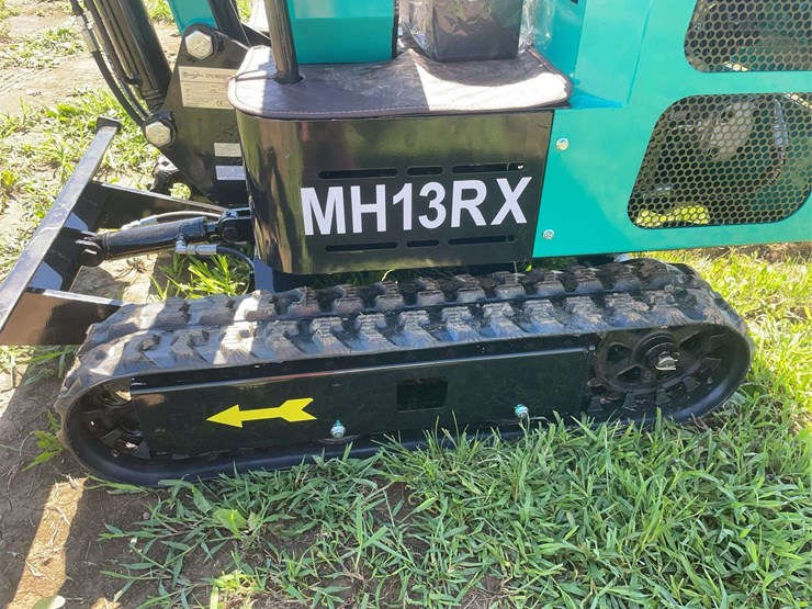 mh13rx-mini-excavator-image-9