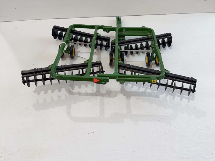 john-deere-disk,-1/16-scale,-plastic-blades-image-3