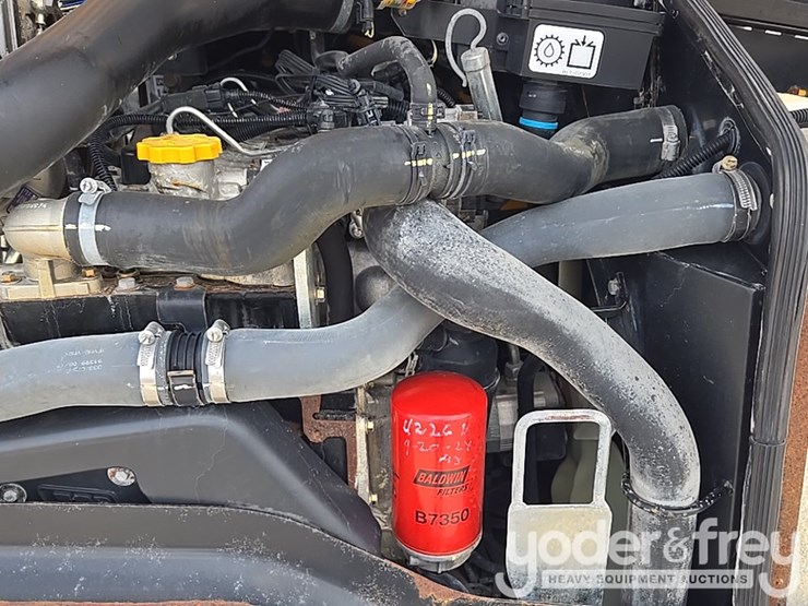 2017-jcb-510-56-image-52