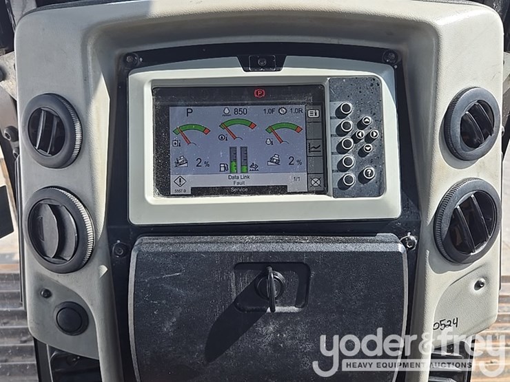 2018-caterpillar-d6n-lgp-image-65
