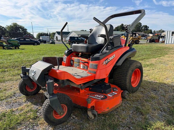 kubota-zd323-image-3