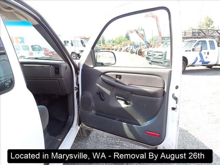 2003-chevrolet-1500-image-25