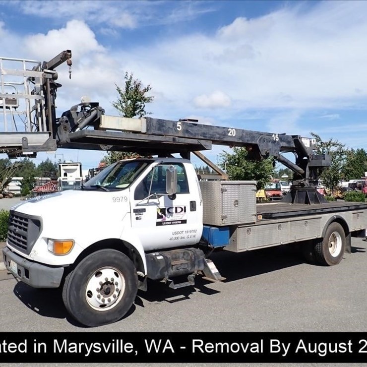 2002 FORD F750