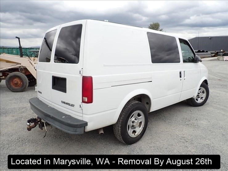 2004-chevrolet-astro-image-9