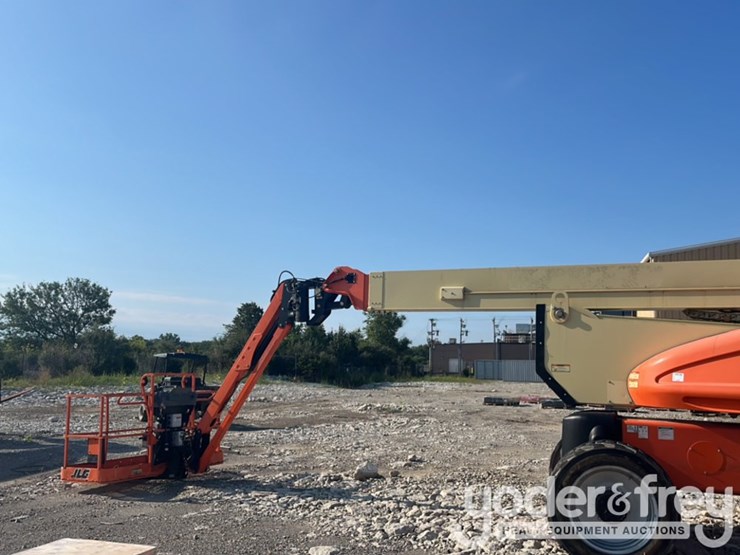 2013-jlg-1250ajp-image-5