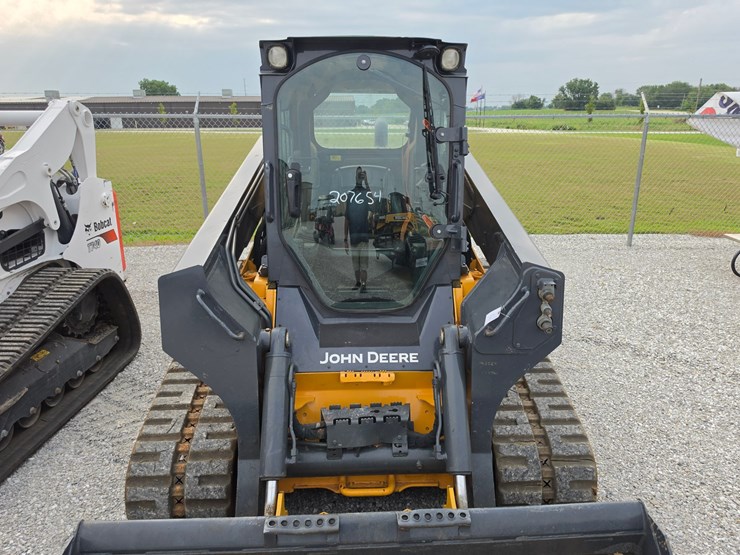 2019-deere-331g-image-4