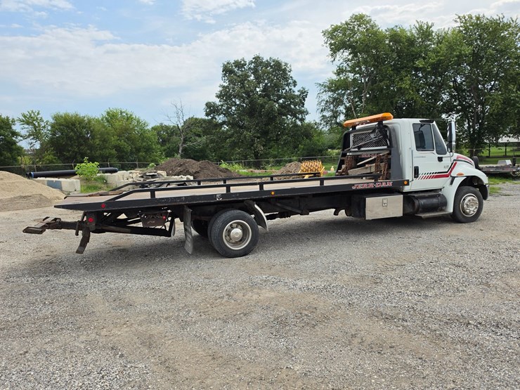 2002-international-durastar-4300-image-19
