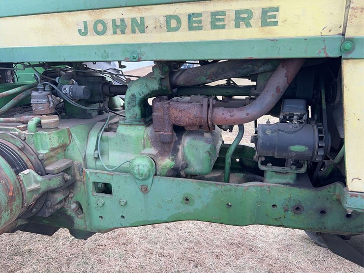john-deere-720-image-24