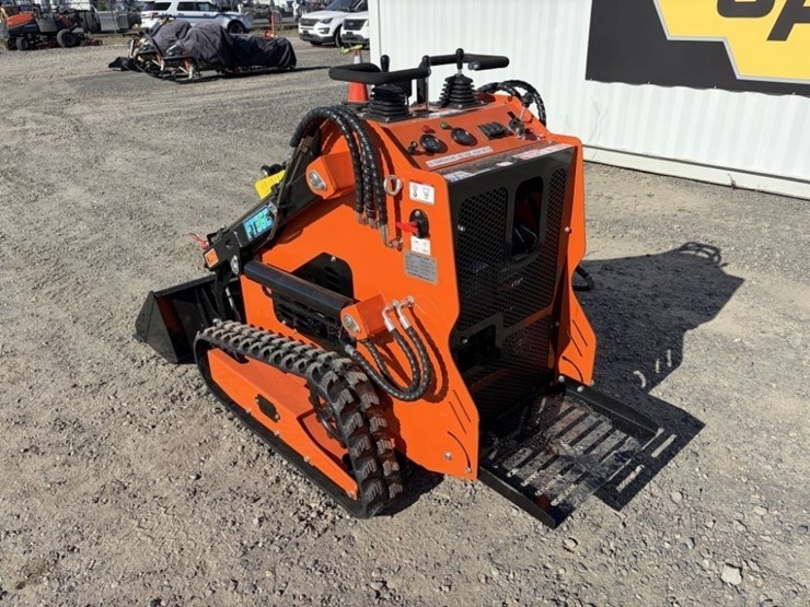 2026-future-ft36c-mini-compact-track-loader-image-6
