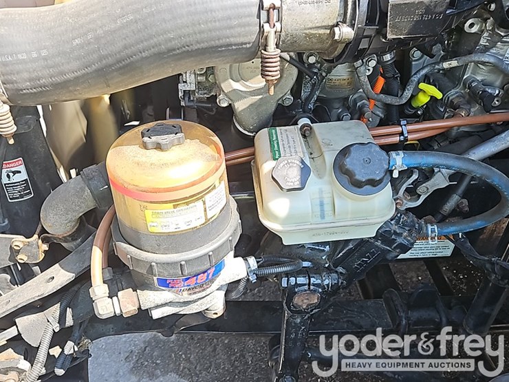 2019-freightliner-cascadia-125-image-27