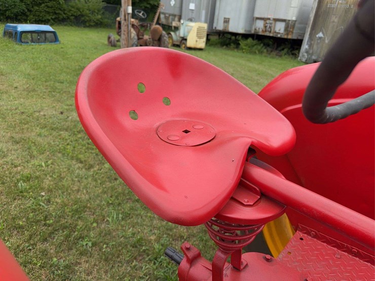 massey-ferguson-44-image-27
