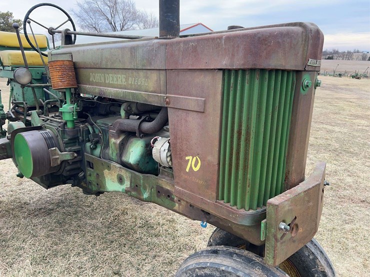 john-deere-70-image-10