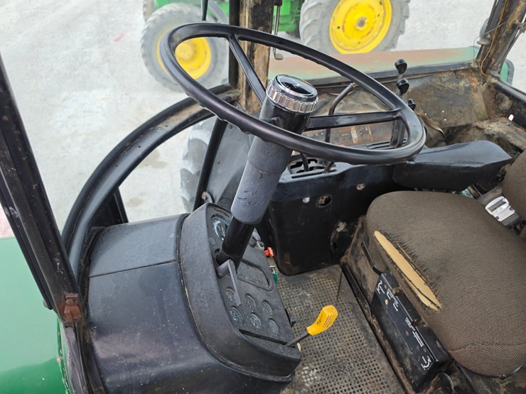 1981-john-deere-4440-image-16