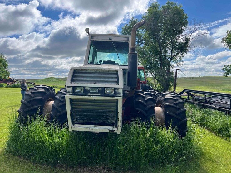 case-ih-4490-tractor-image-4
