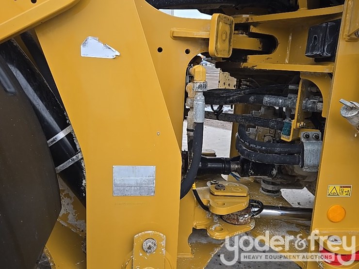 2019-caterpillar-938m-image-27