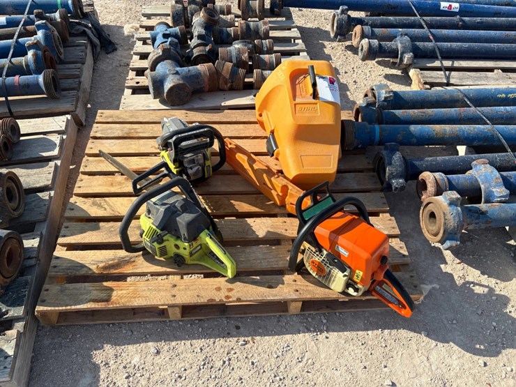 (3)-gas-powered-chainsaws-image-1