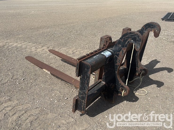 caterpillar-416-image-2