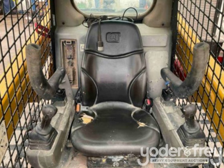 2021-caterpillar-259d3-image-8