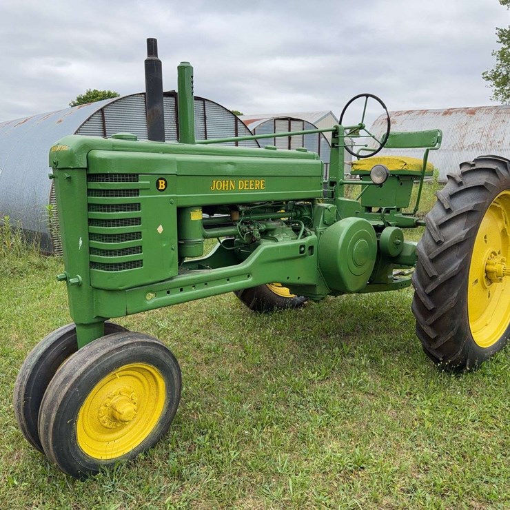 JOHN DEERE MODEL B