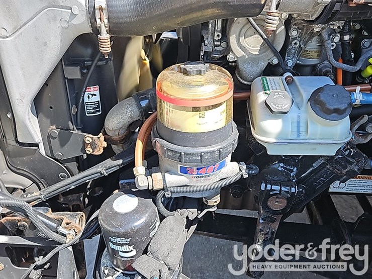 2019-freightliner-cascadia-125-image-32