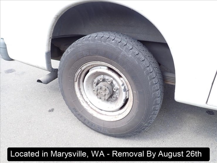 2001-chevrolet-express-3500-image-13