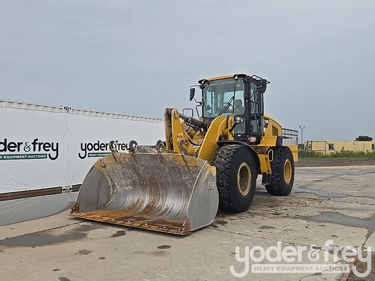 2019-caterpillar-938m-image-1