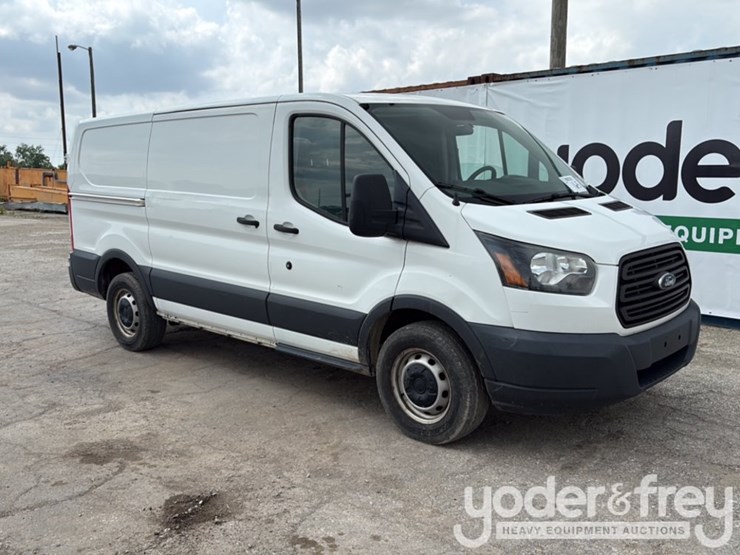 2015-ford-transit-image-7